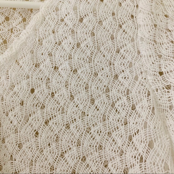 White Tie Textured Top - Picture 4 of 4